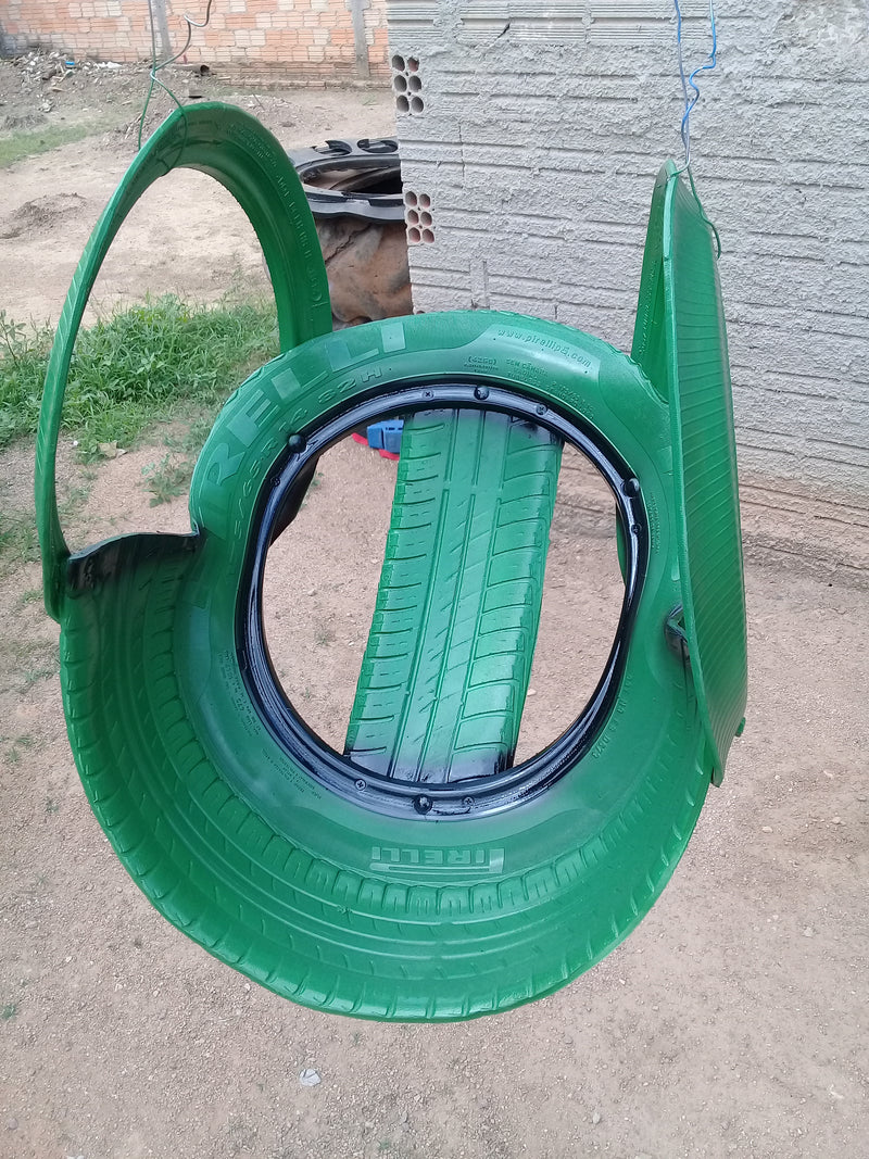 Balanço Infantil Sustentável Simples em Pneu – Ideal para Áreas Externas e Parquinhos