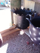 Vaso Jarro Grande de Pneu Reciclado – Design Ecológico para Quintais e Paisagismo