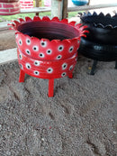 Floreira Decorativa de Pneu com Suporte – Ideal para Varandas e Paisagismo Ecológico