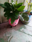 Floreira Decorativa em Pneu Reciclado – Arte Sustentável para Espaços Externos