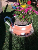 Xícara Grande Decorativa Feita com Pneu Reciclado – Arte Artesanal para Plantas