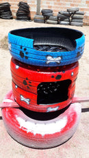 Casinha Artesanal de Pneu para Gatos – Modelo de Dois Andares Sustentável e Charmoso